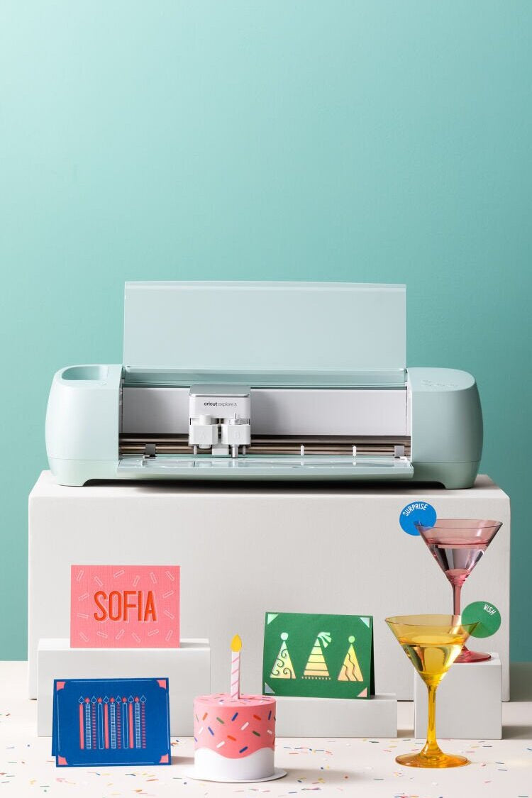 Cricut Explore 3 + Everything Bundle
