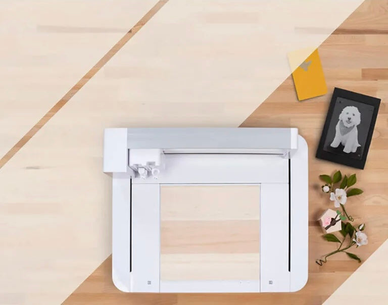 Silhouette Curio 2 - White